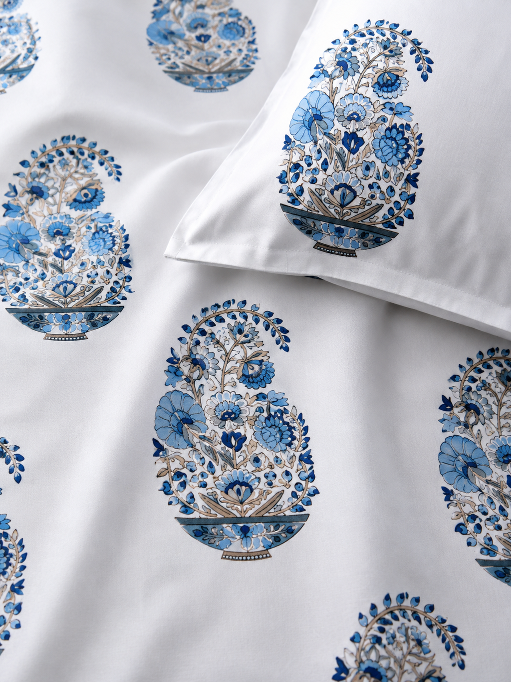 Sham-e-Bahaar Premium Aqua Blue Floral Handblock Print Cotton Bedsheet with 2 Pillow Covers (108x108 Super King Size)